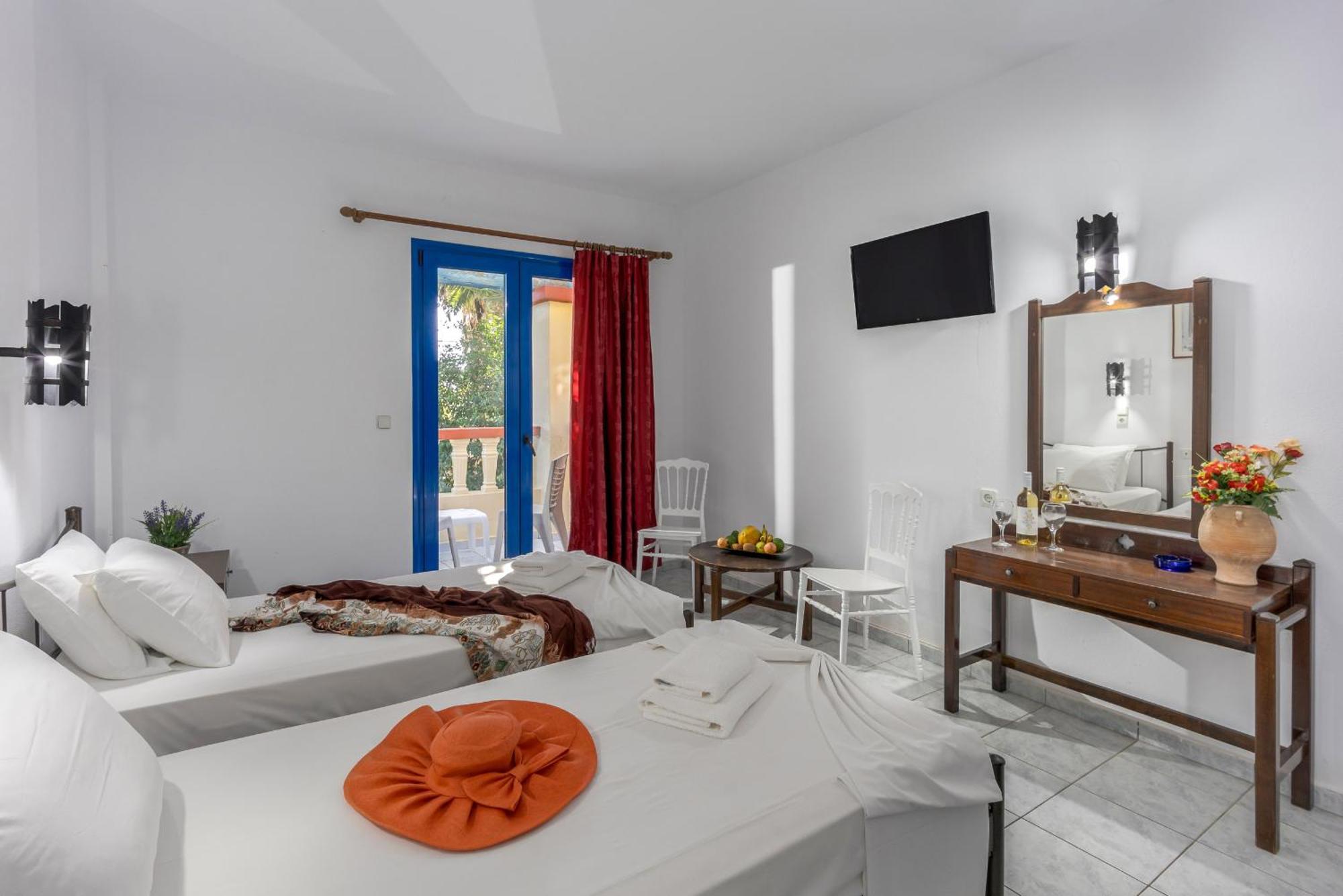 Hotel Palm Bay By Estia Sissi Esterno foto