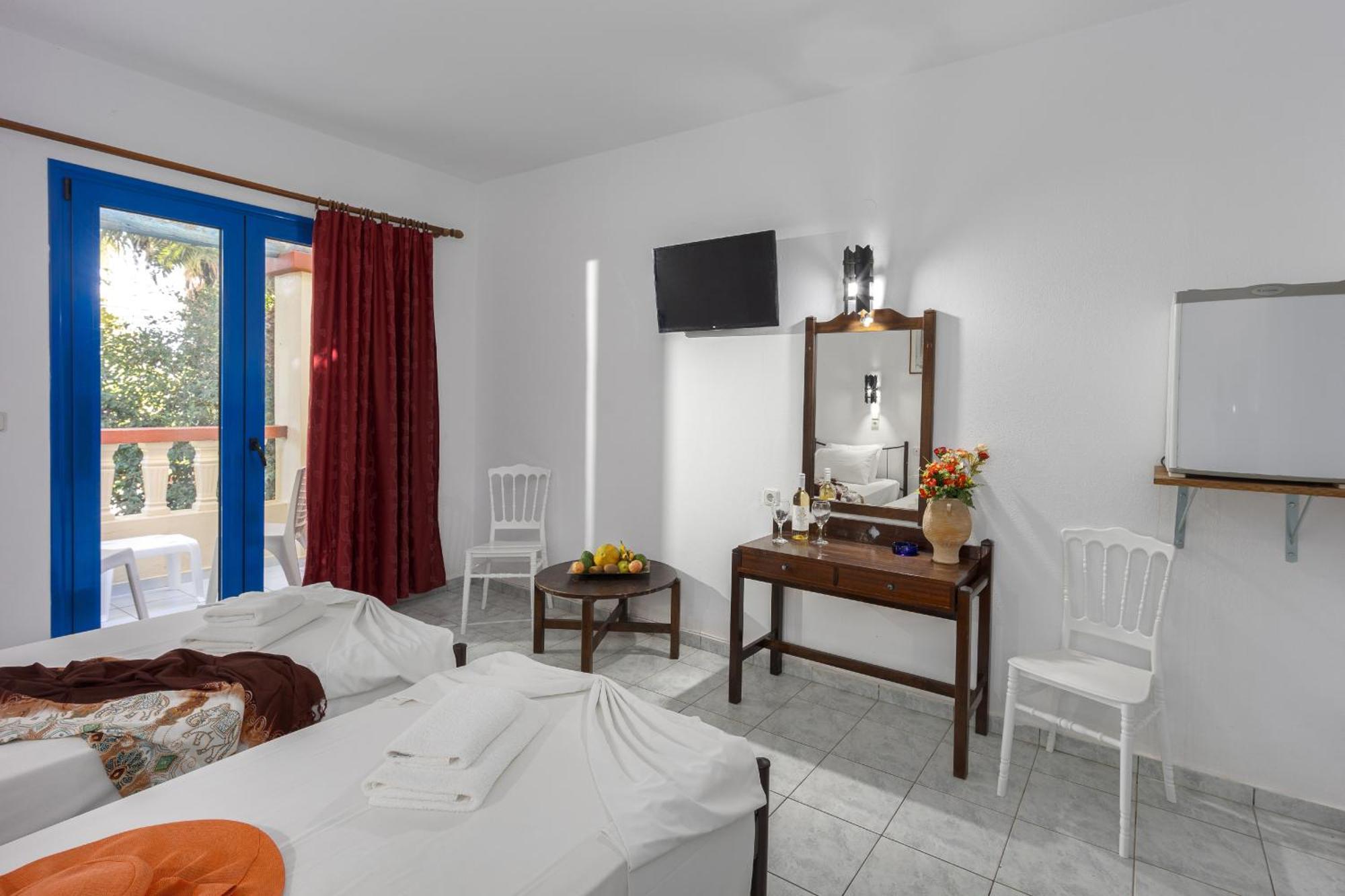 Hotel Palm Bay By Estia Sissi Esterno foto