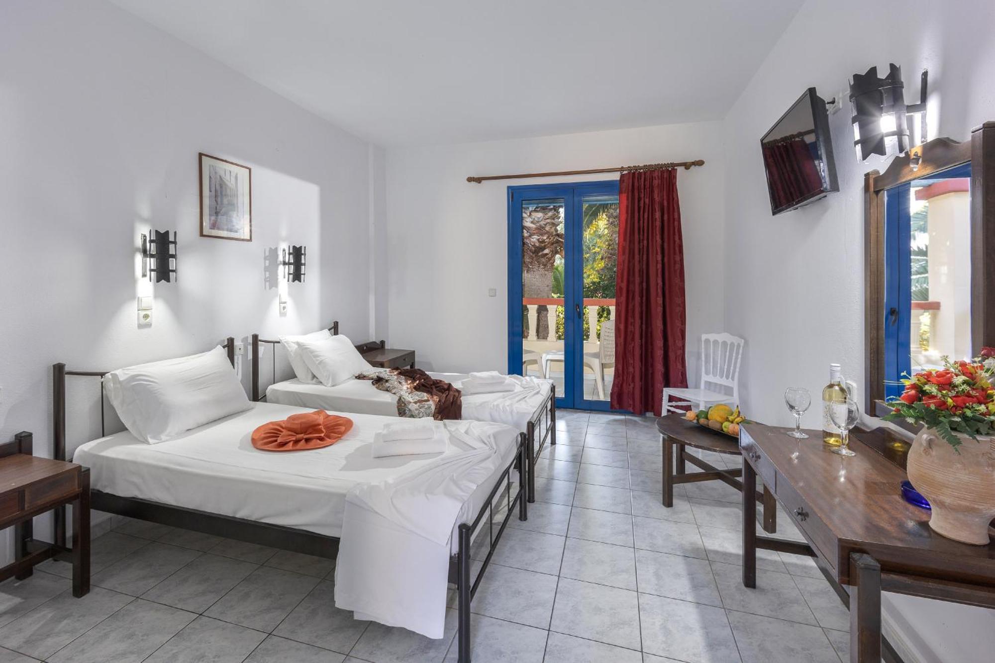 Hotel Palm Bay By Estia Sissi Esterno foto